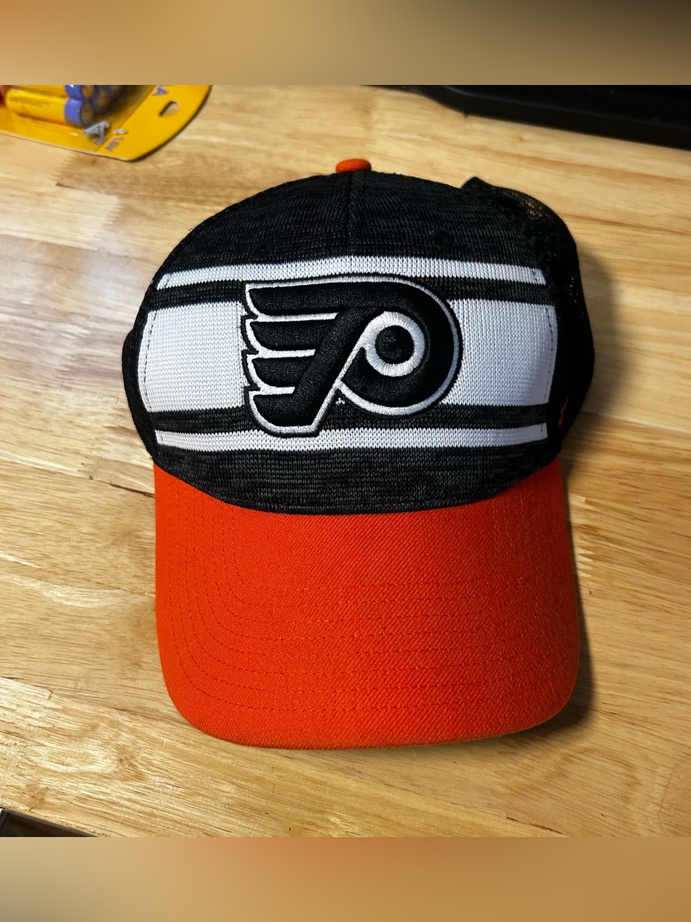 Philadelphia Flyers Black & Orange Mesh Cap - Official NHL Logo